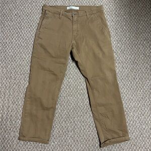 Levi Strauss Signature Men’s Business Casual Tan Khaki Pants
